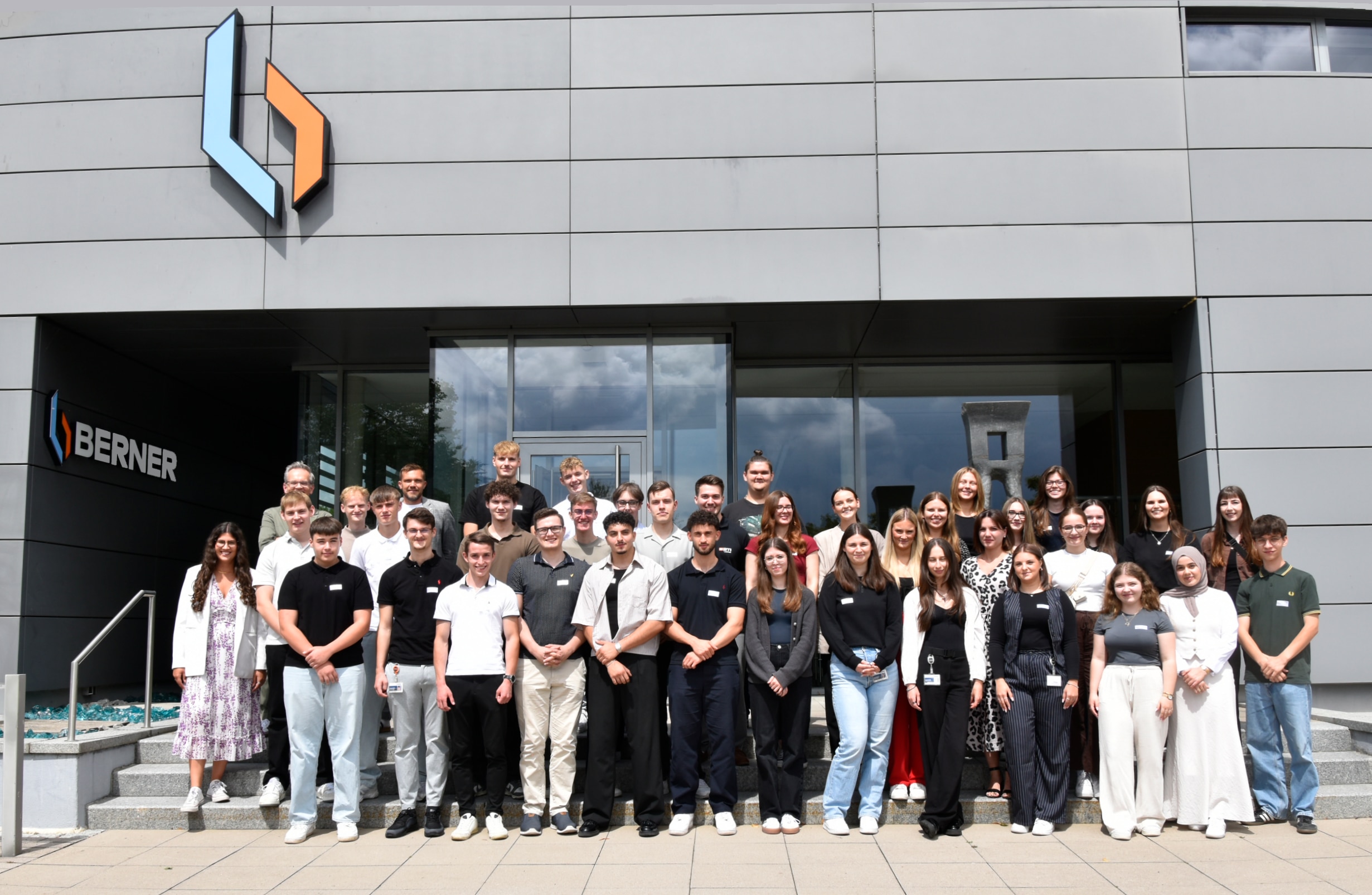 Erfolgreicher Ausbildungsbeginn bei BERNER Berner Group